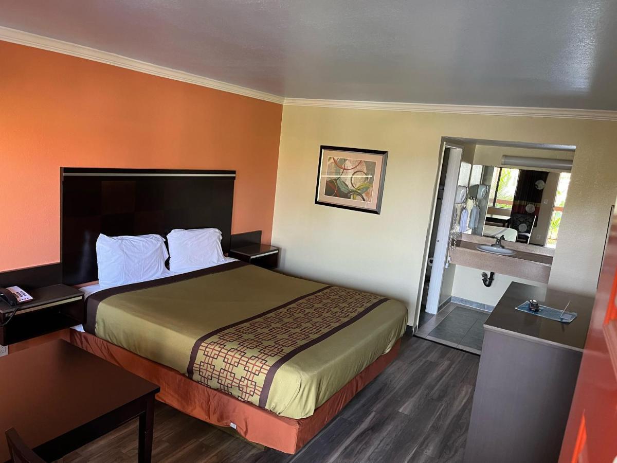 Rivera Inn & Suites Motel Піко-Рівера Екстер'єр фото