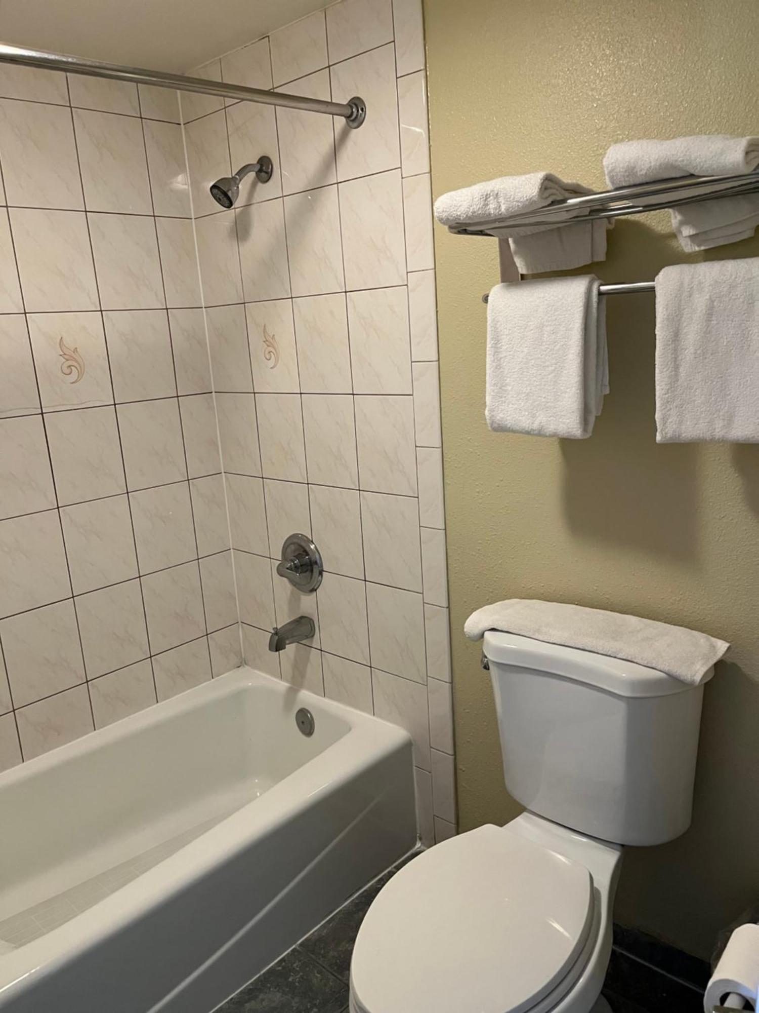 Rivera Inn & Suites Motel Піко-Рівера Екстер'єр фото
